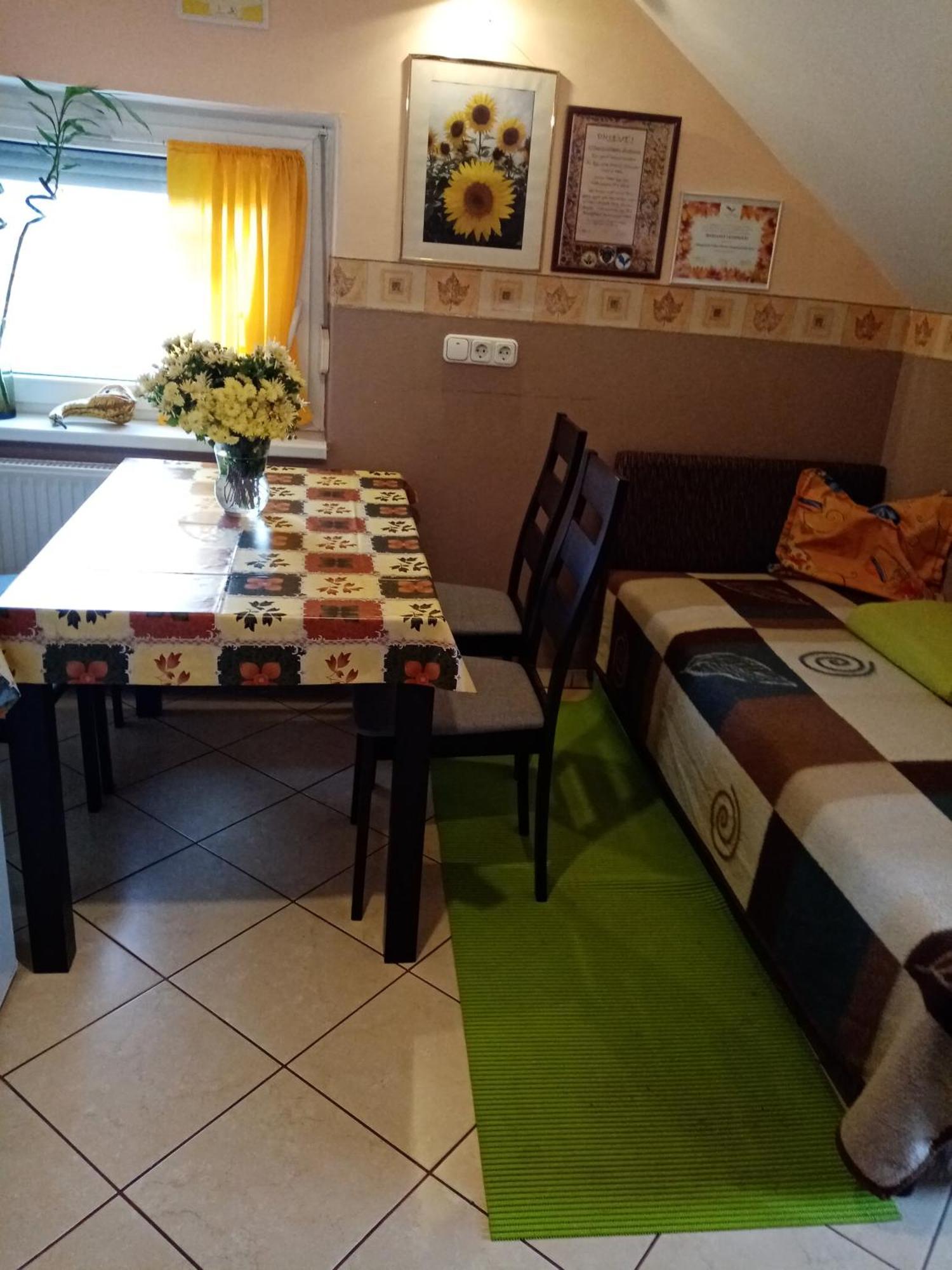 Margaret Apartman Egerszalok Ngoại thất bức ảnh