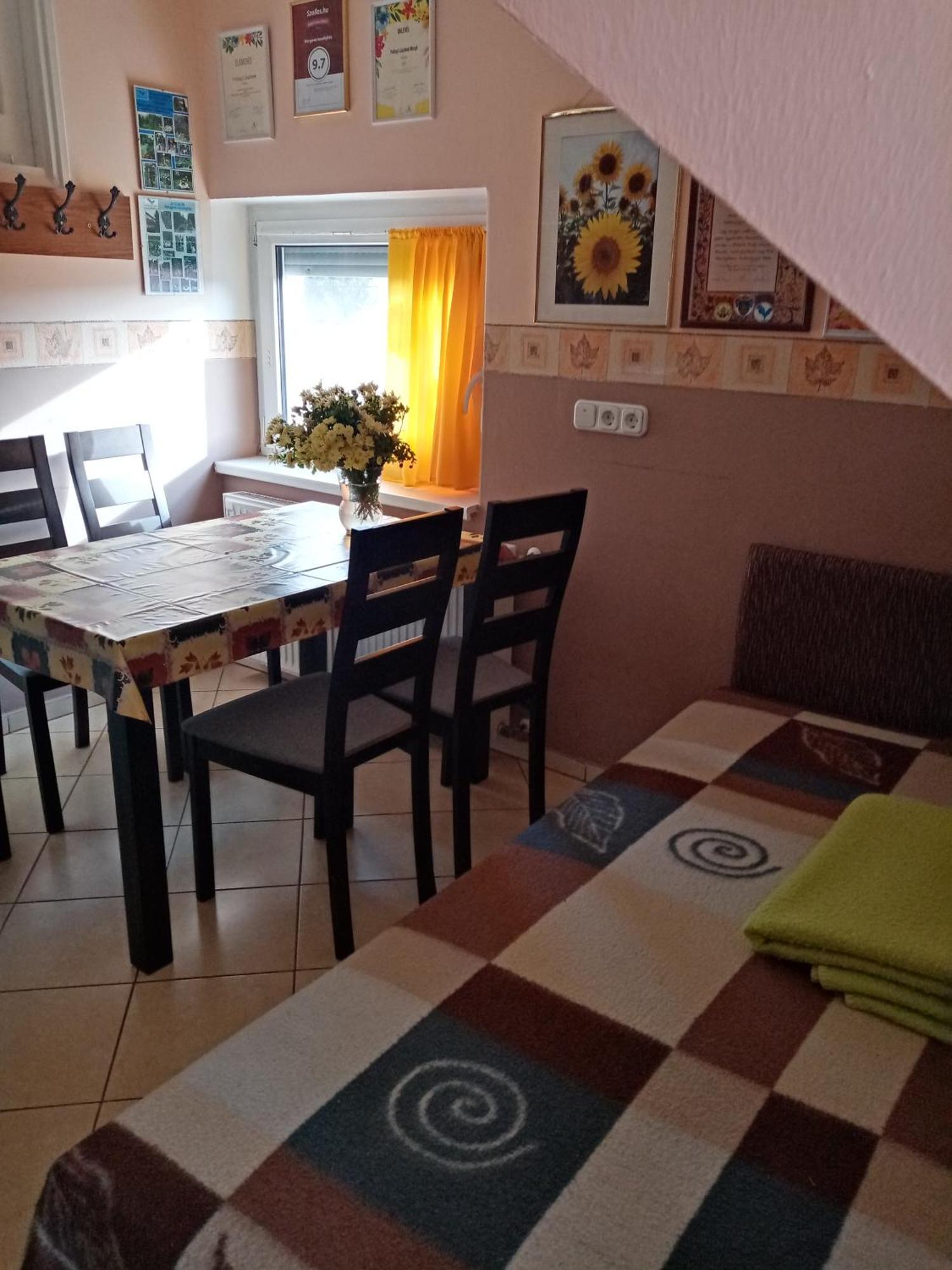 Margaret Apartman Egerszalok Ngoại thất bức ảnh