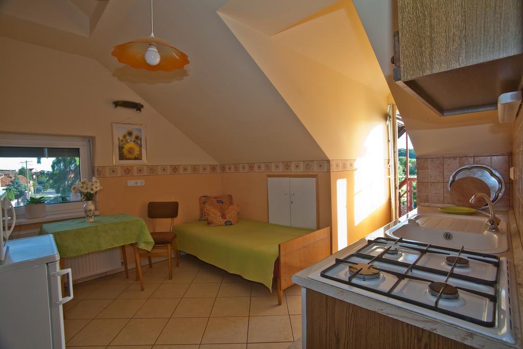 Margaret Apartman Egerszalok Phòng bức ảnh